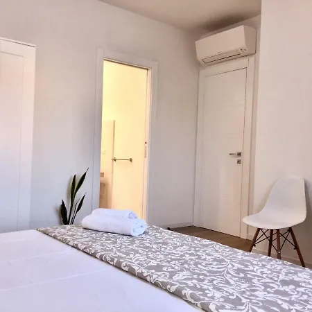 Πανσιόν Casa Frencis *