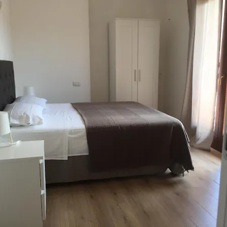Πανσιόν Casa Frencis Όλμπια